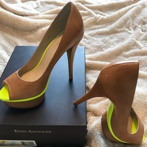 Enzo Angiolini Platform Nude Pumps W/ neon accent